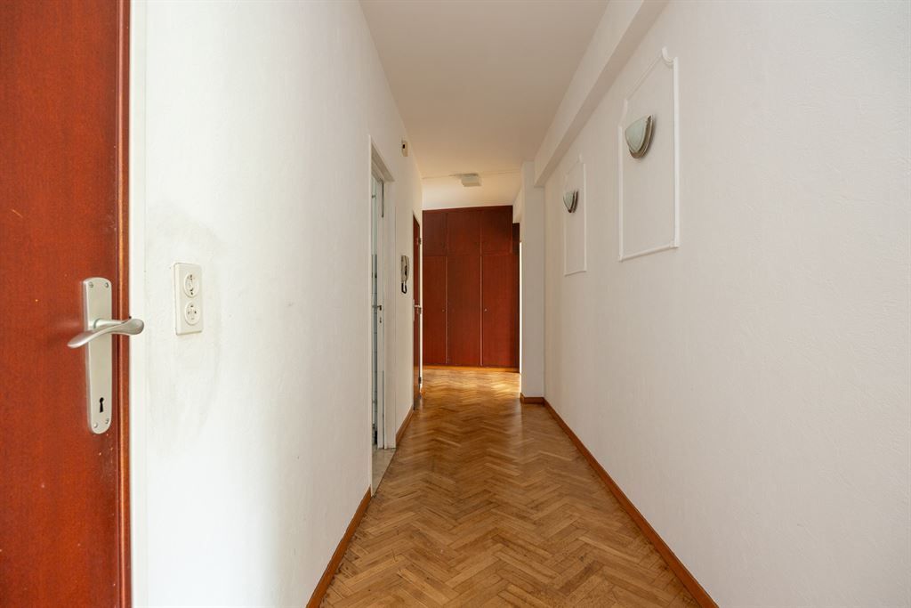 Op te frissen appartement nabij Te Boelaerpark foto 13
