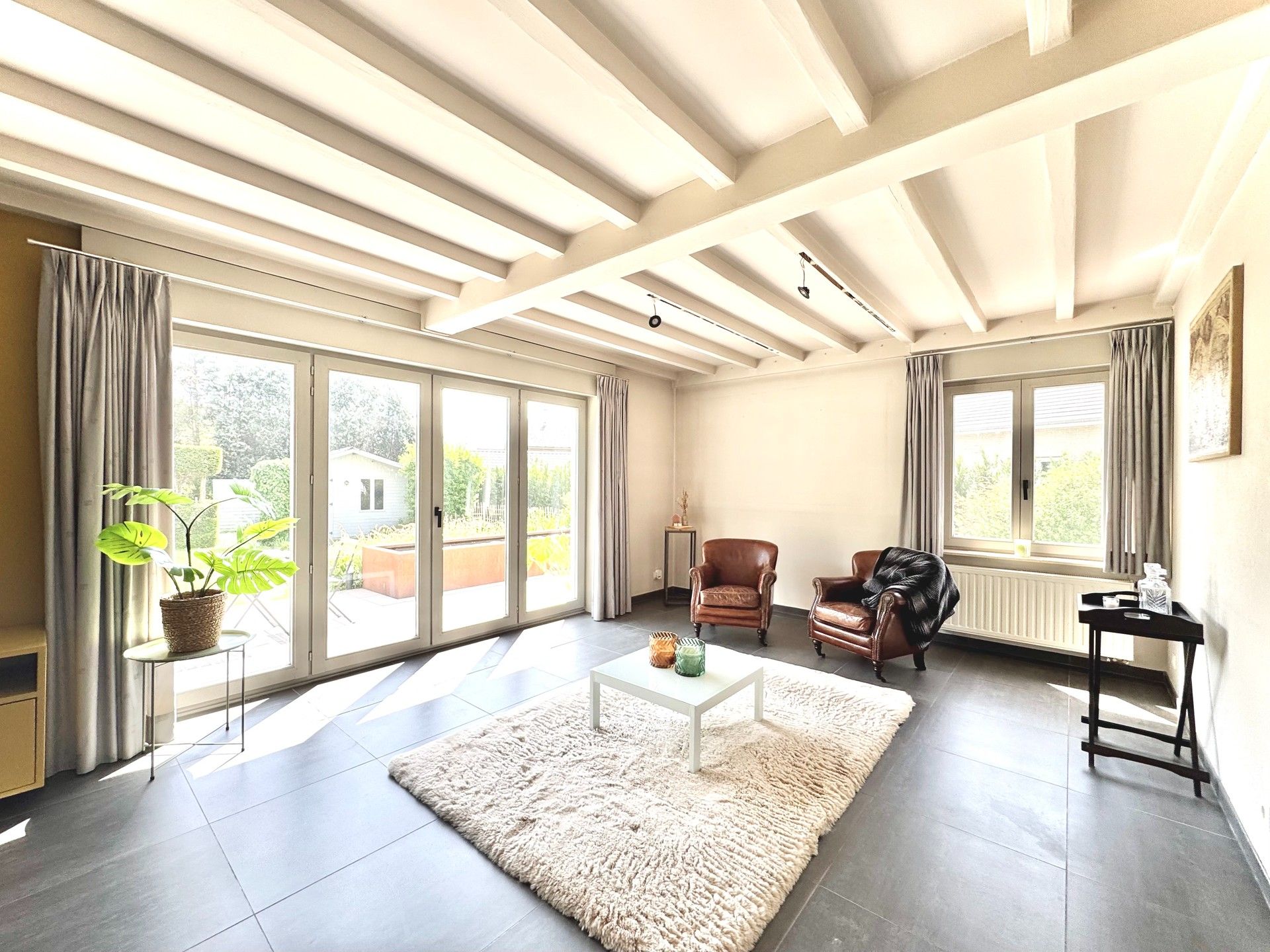 Ruime alleenstaande woning op de Waterhoek foto 7