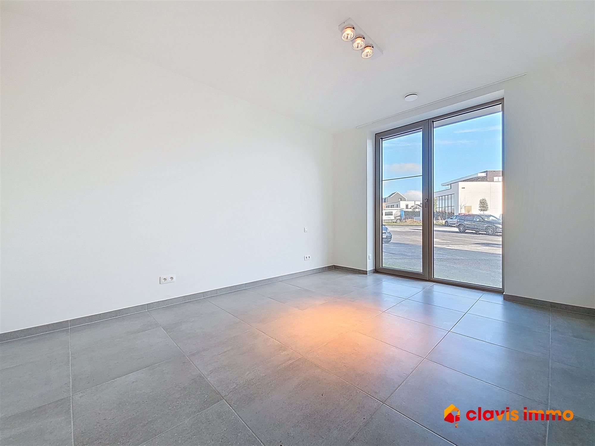 NIEUWBOUWAPPARTEMENT MET TERRAS & PARKING foto 9