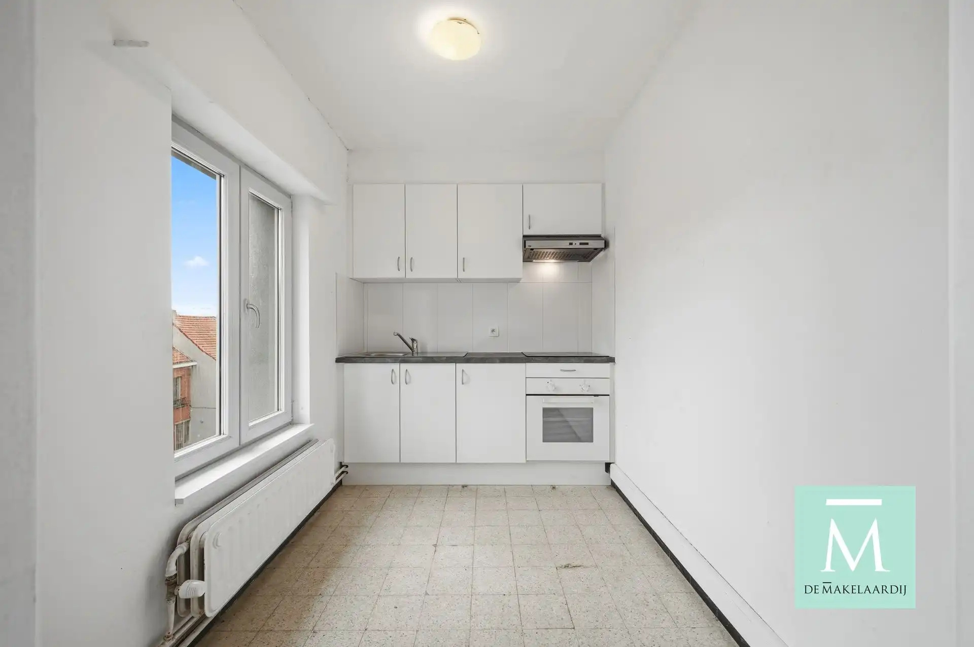 Op te frissen 2/3 slaapkamerappartement op strategische ligging! foto 3
