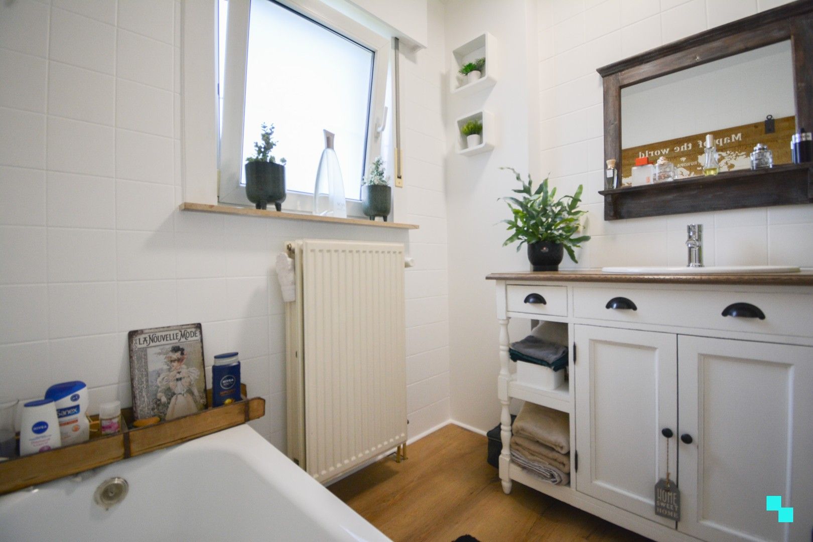 Instapklare woning te Sint-Eloois-Winkel foto 10