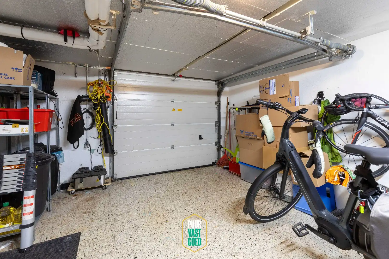 Praktisch, energiezuinig, perfect in orde en met garage! foto 9