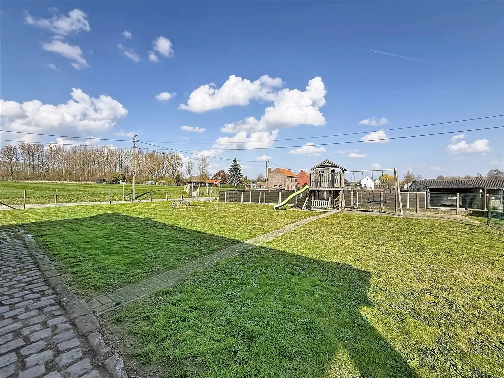 Ruime open bebouwing, 4 slpks, bureau, 14a 01ca foto 38