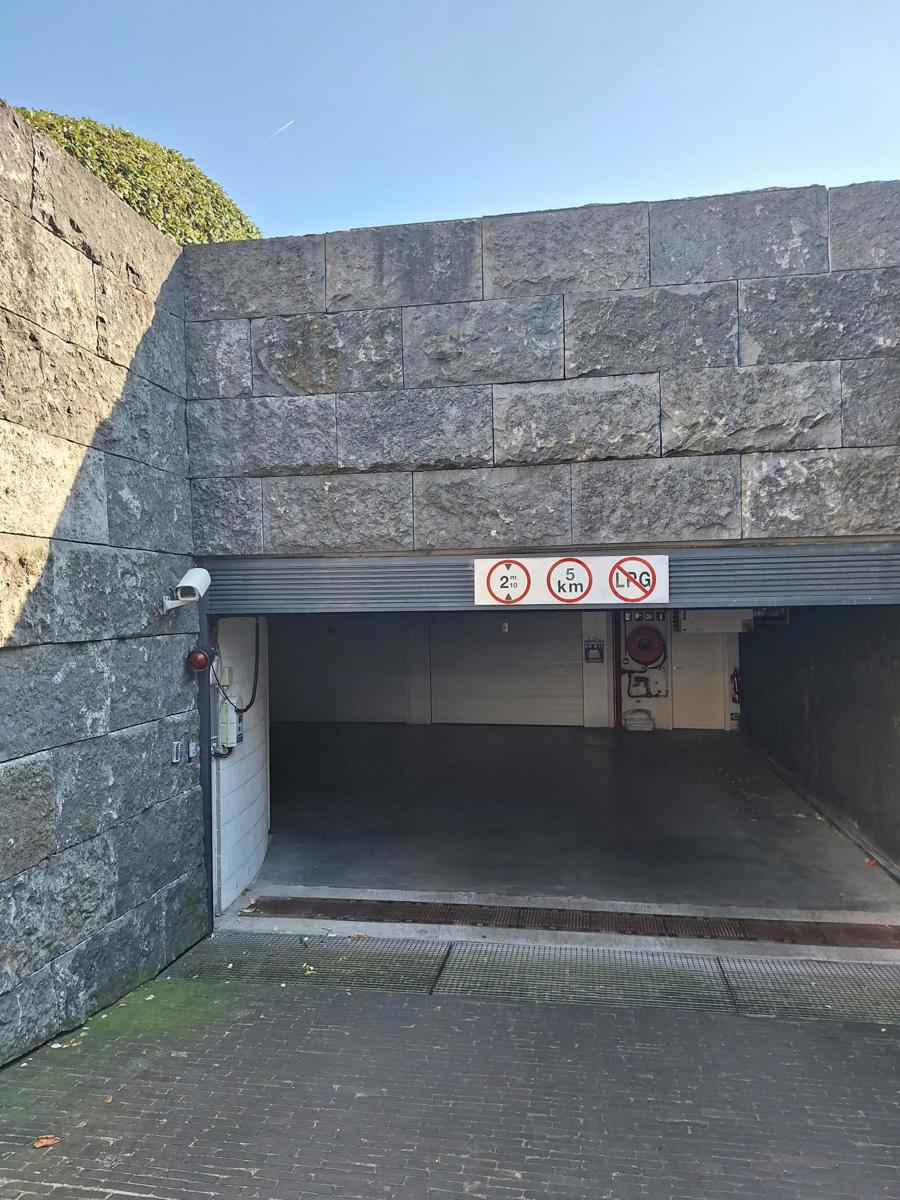 Dubbele garagebox in residentie Katelijne - Kustlaan 166 foto 2