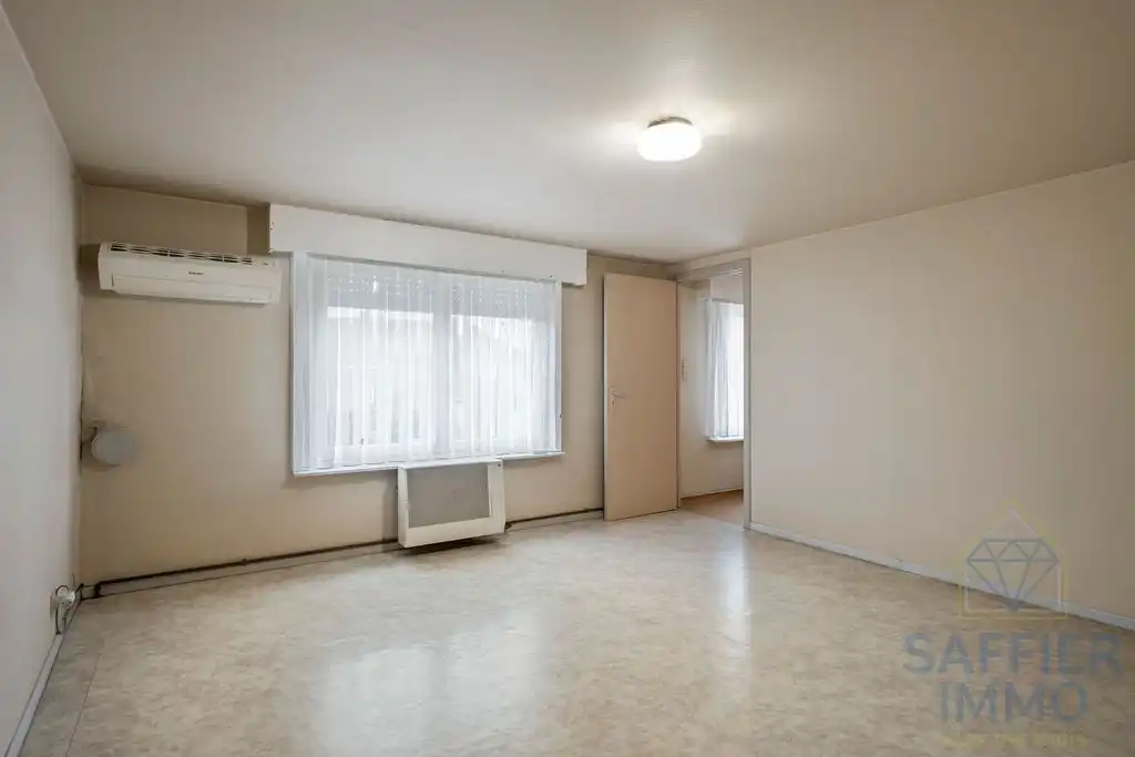 Unieke bel-etage woning in rustige buurt nabij het centrum van Izegem foto 23