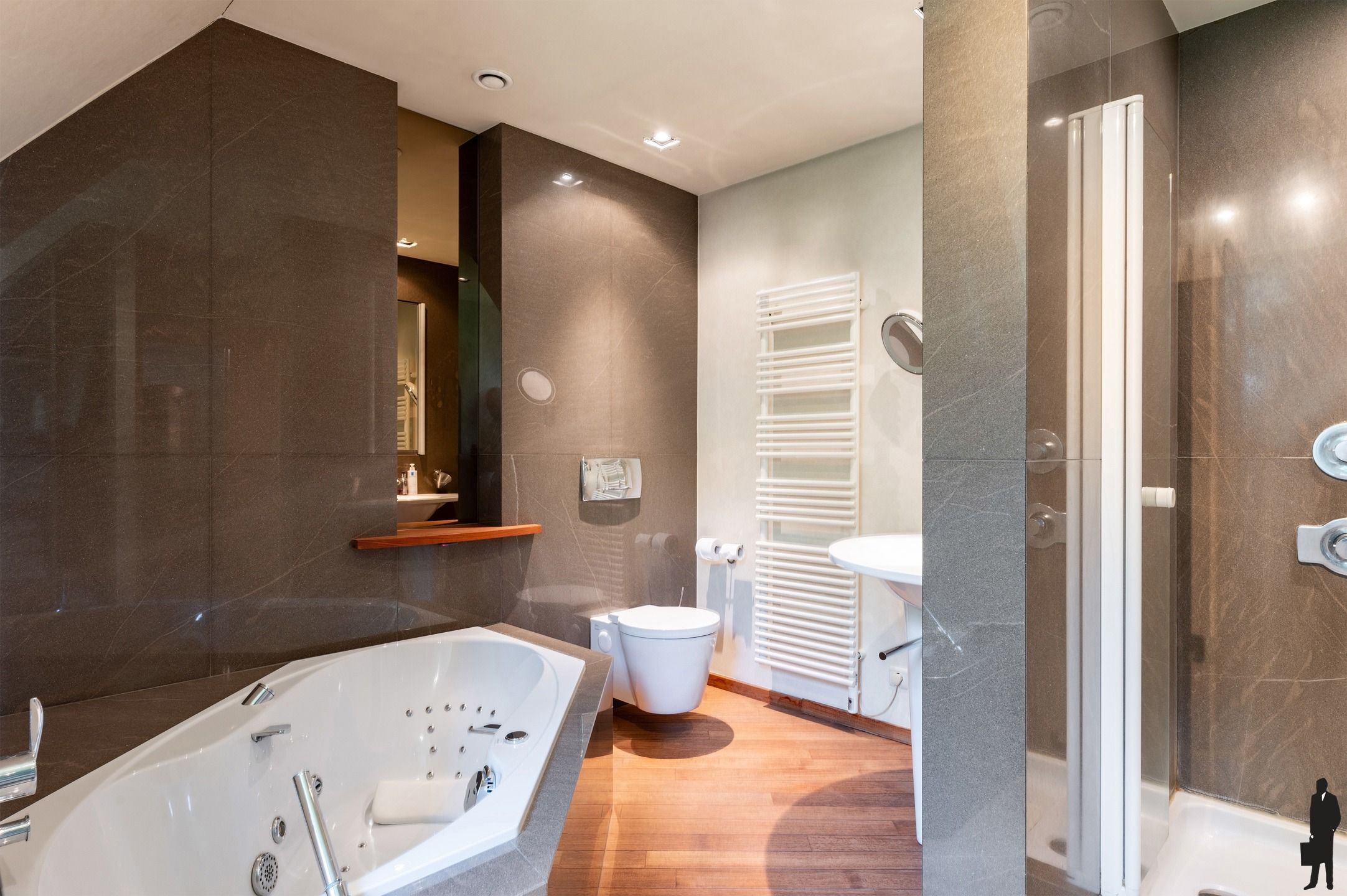 Een tijdloze statige villa, in perfecte staat van onderhoud op 5.040 m² grond! foto 22