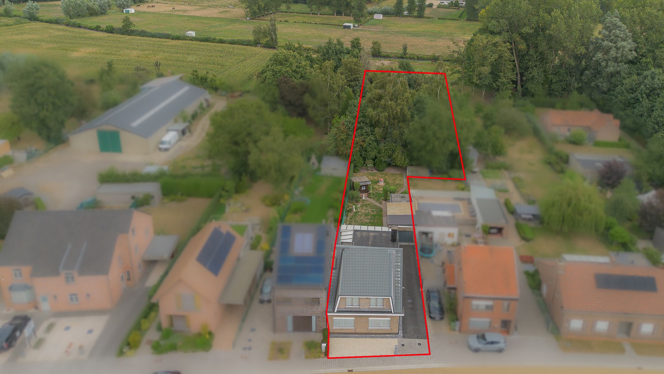Hoofdfoto van de publicatie: Gunstig gelegen woning met ruime tuin