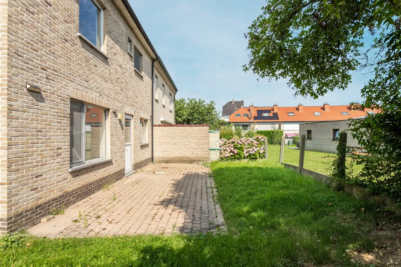 Verzorgde woning met 3 slpk, tuin en garage te Halle foto 9