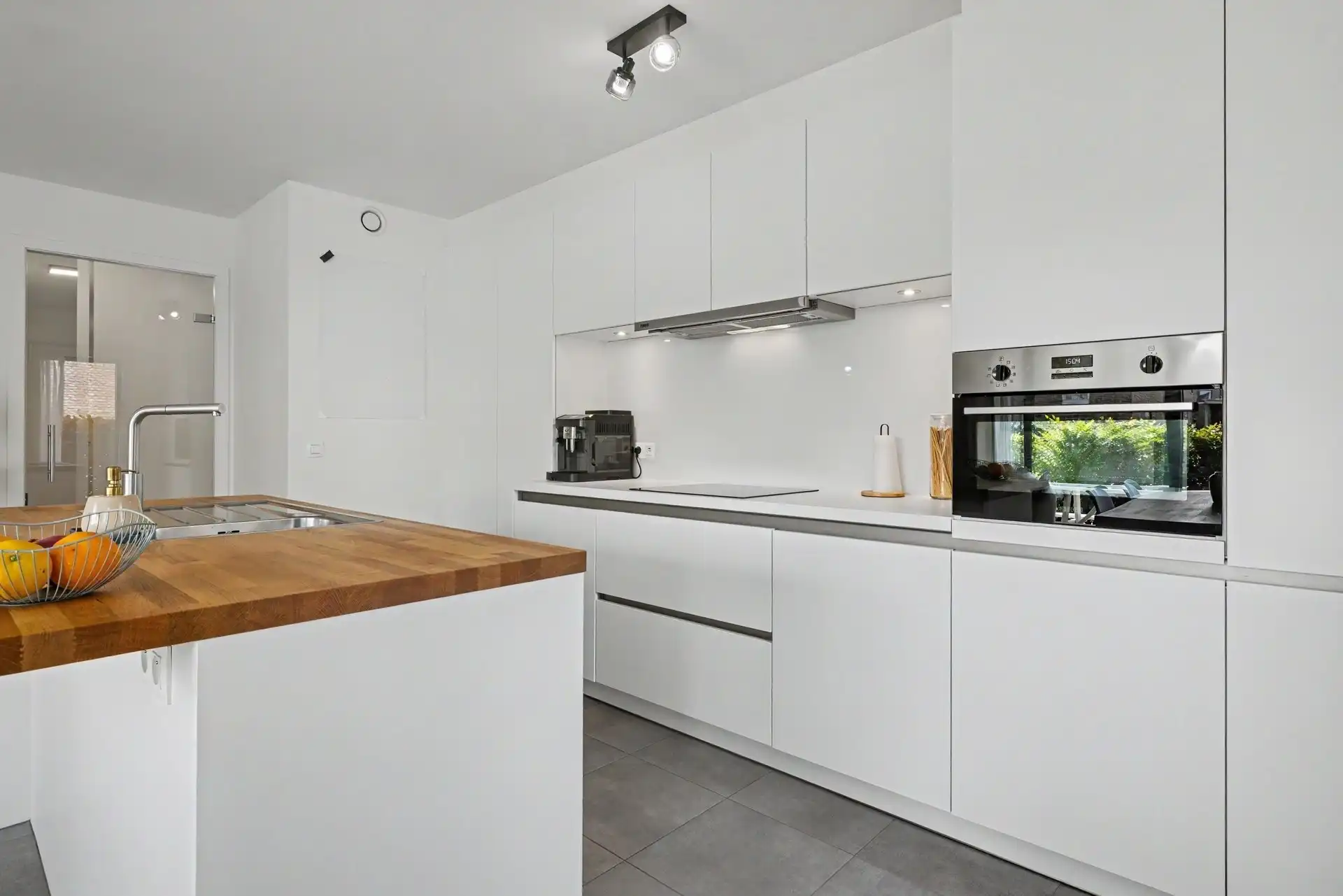 Instapklaar gelijkvloersappartement met 2 slaapkamers & ondergrondse autostaanplaats foto 8