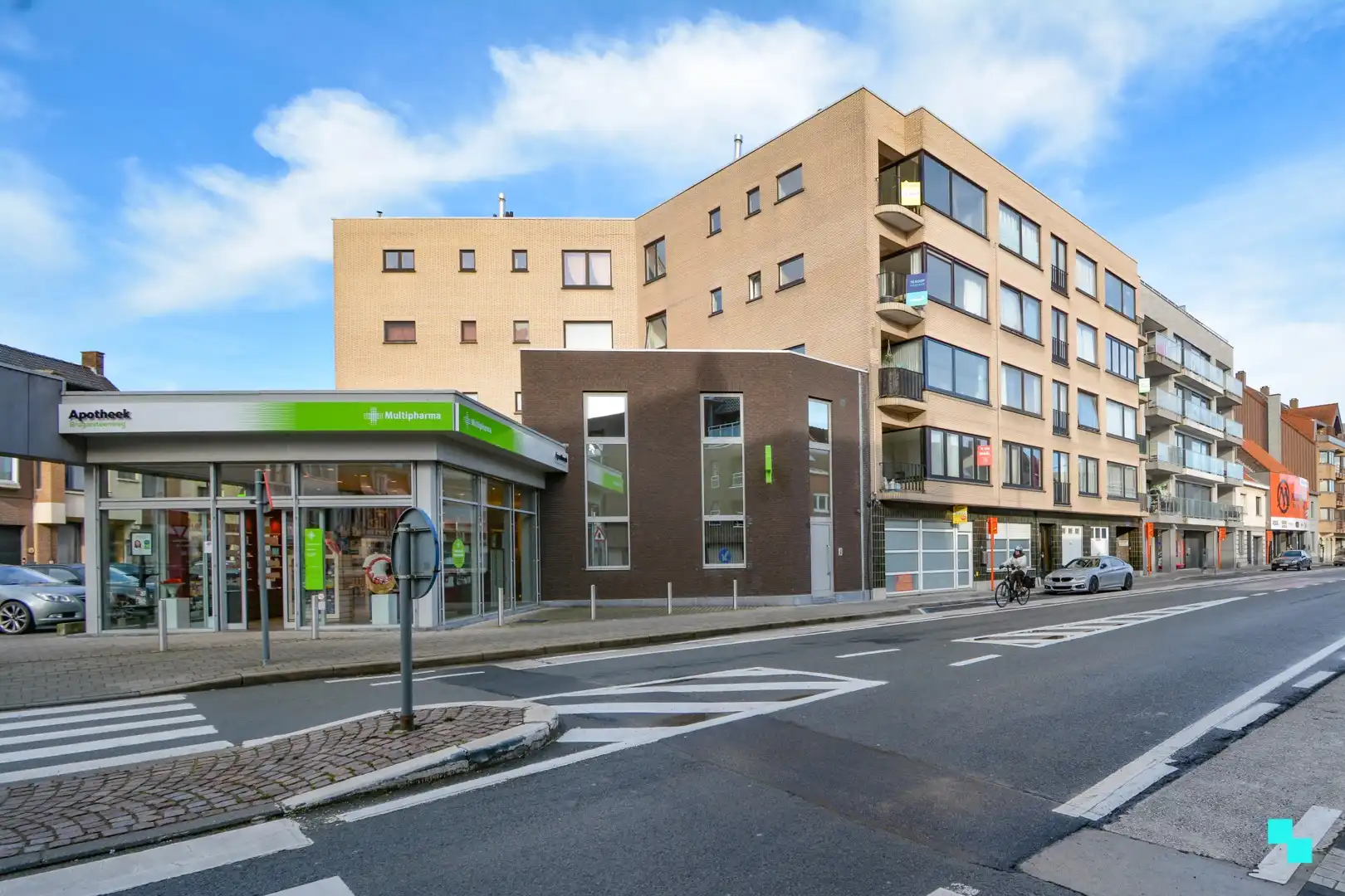 3-slaapkamer appartement met garage te Roeselare foto {{pictureIndex}}