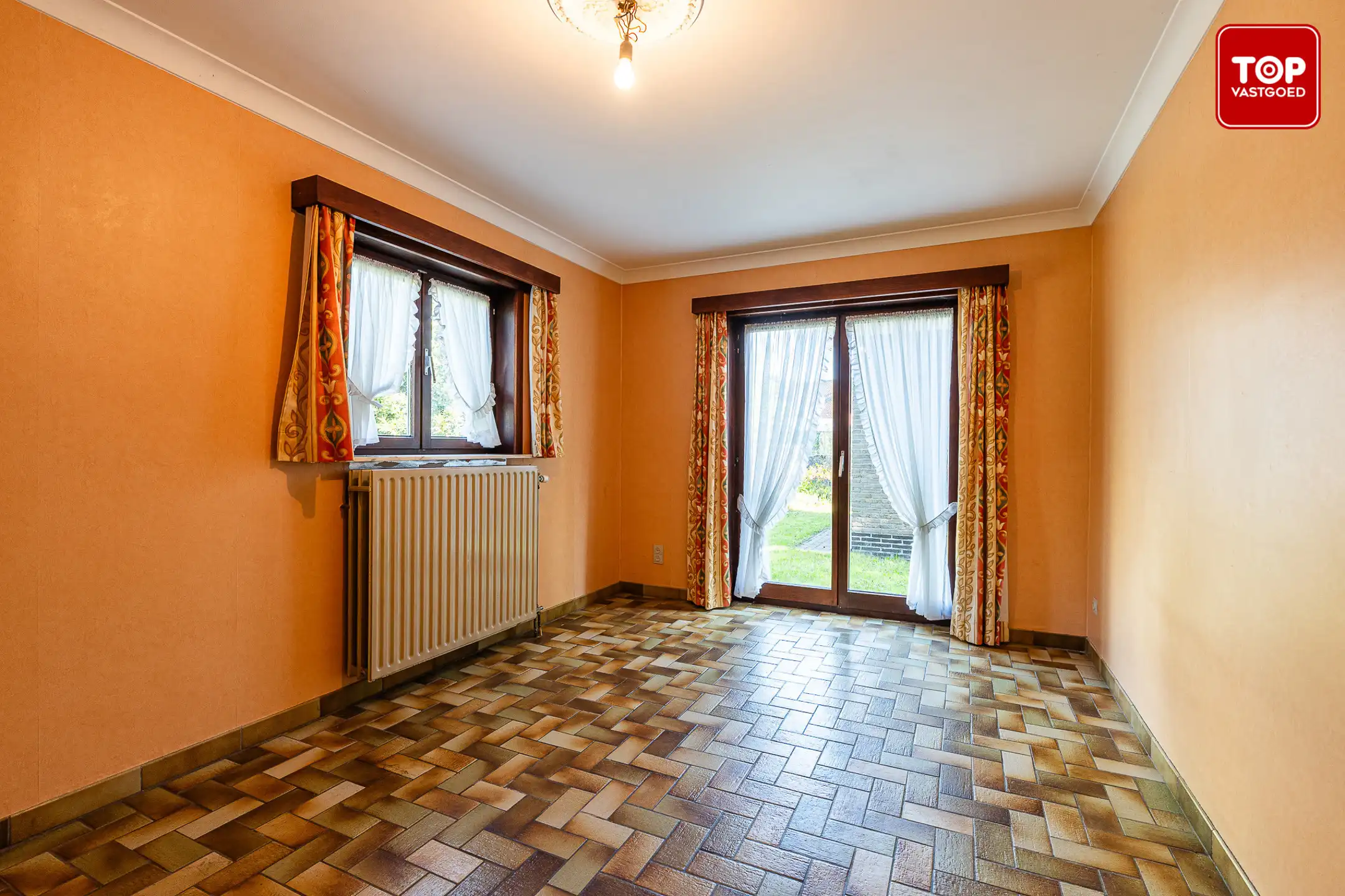 Op te frissen bungalow op toplocatie. foto 17