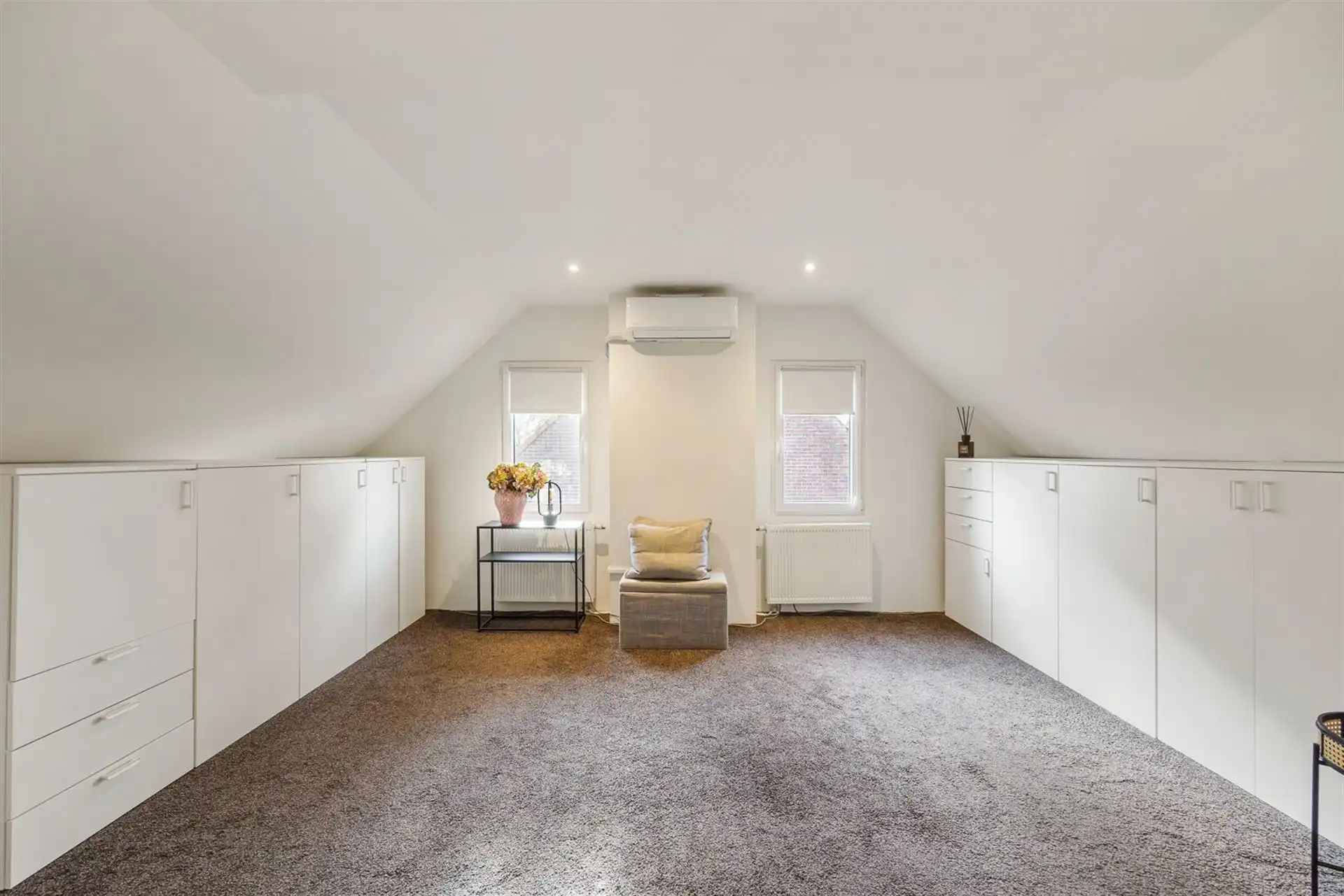 Instapklare woning met 3 slpk's op een TOPlocatie te Schoten! foto 13