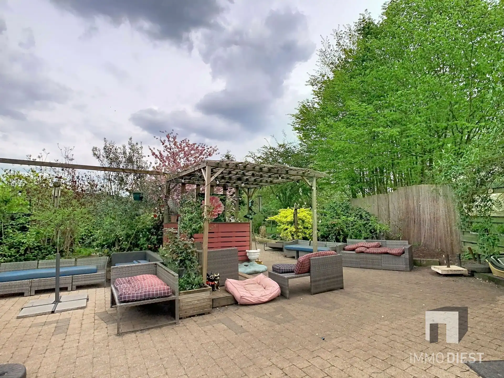 Charmante, op te frissen woning met ruime tuin nabij het centrum van Herselt. foto 33