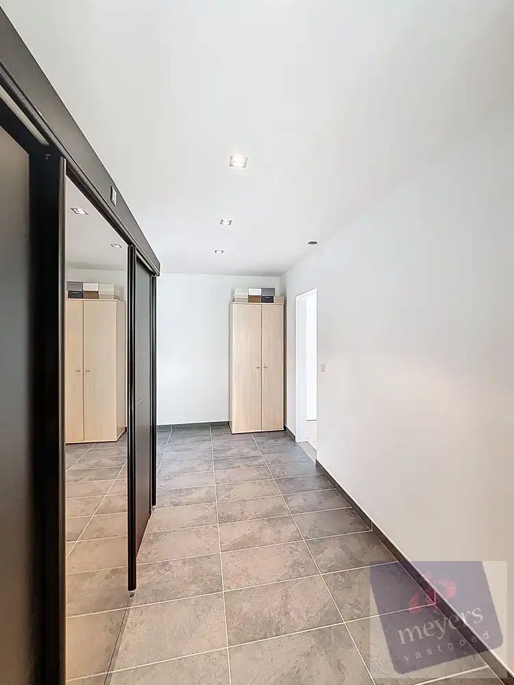 Ruime instapklare woning met praktijkruimte in Spalbeek foto 17