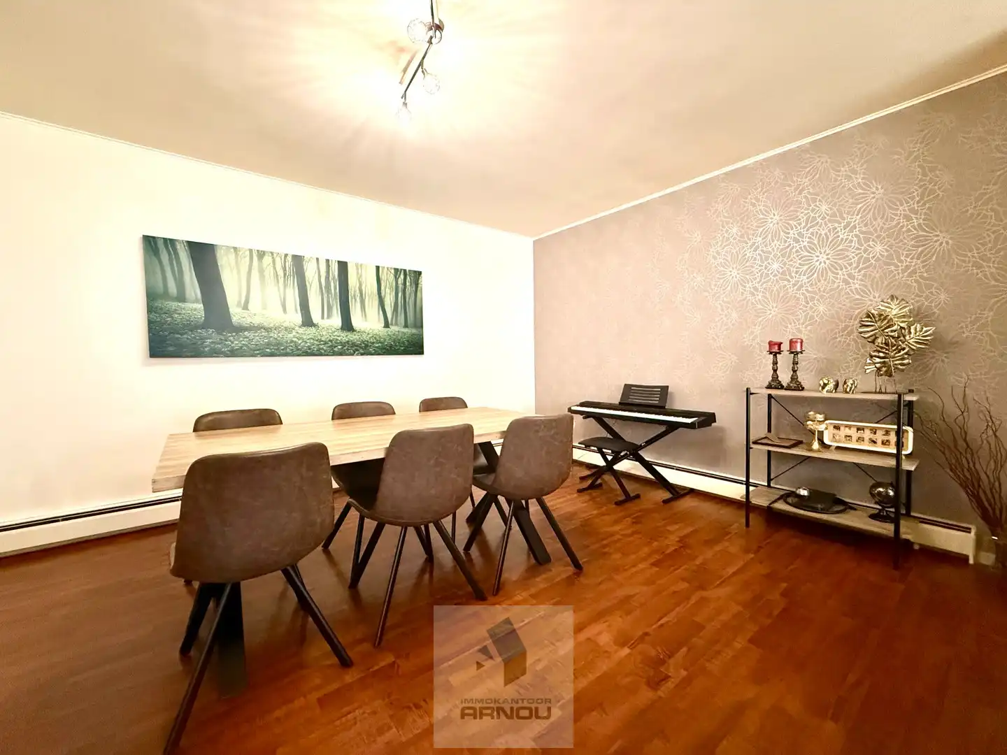 Ruim en lichtrijk appartement met 3 slaapkamers foto 8