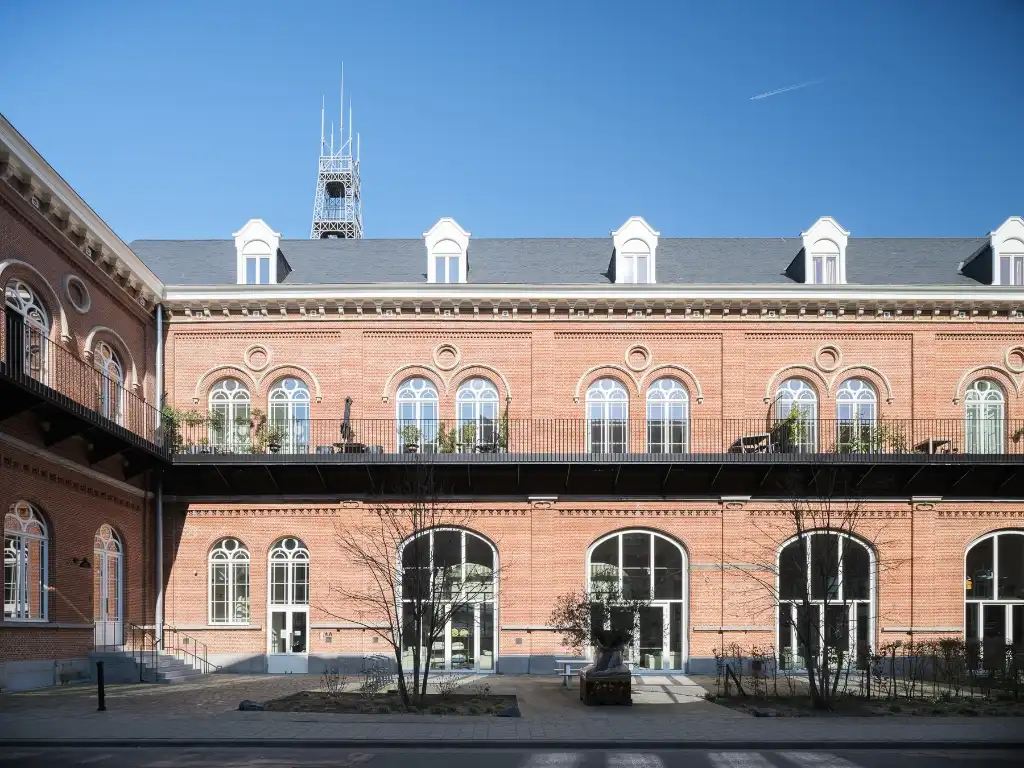 Karaktervolle loft (casco) met een overvloed aan licht in het befaamde project Academie foto 4