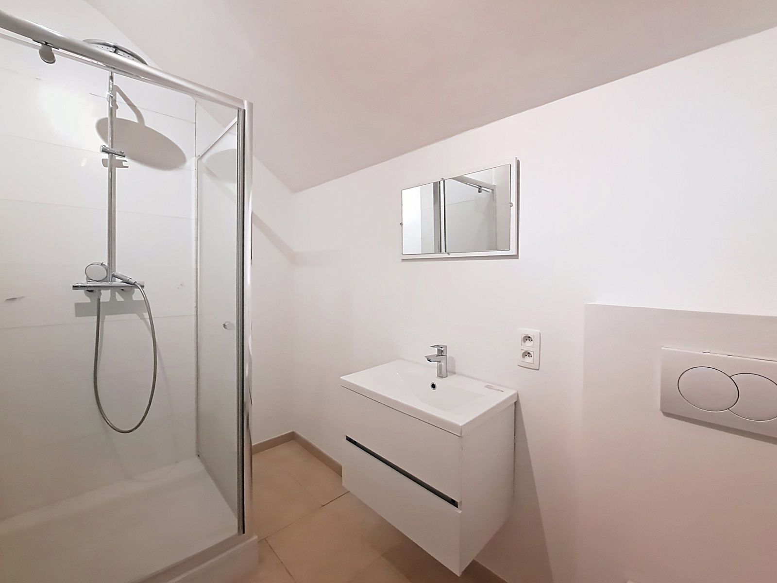 Commerciële ruimte te huur foto 9