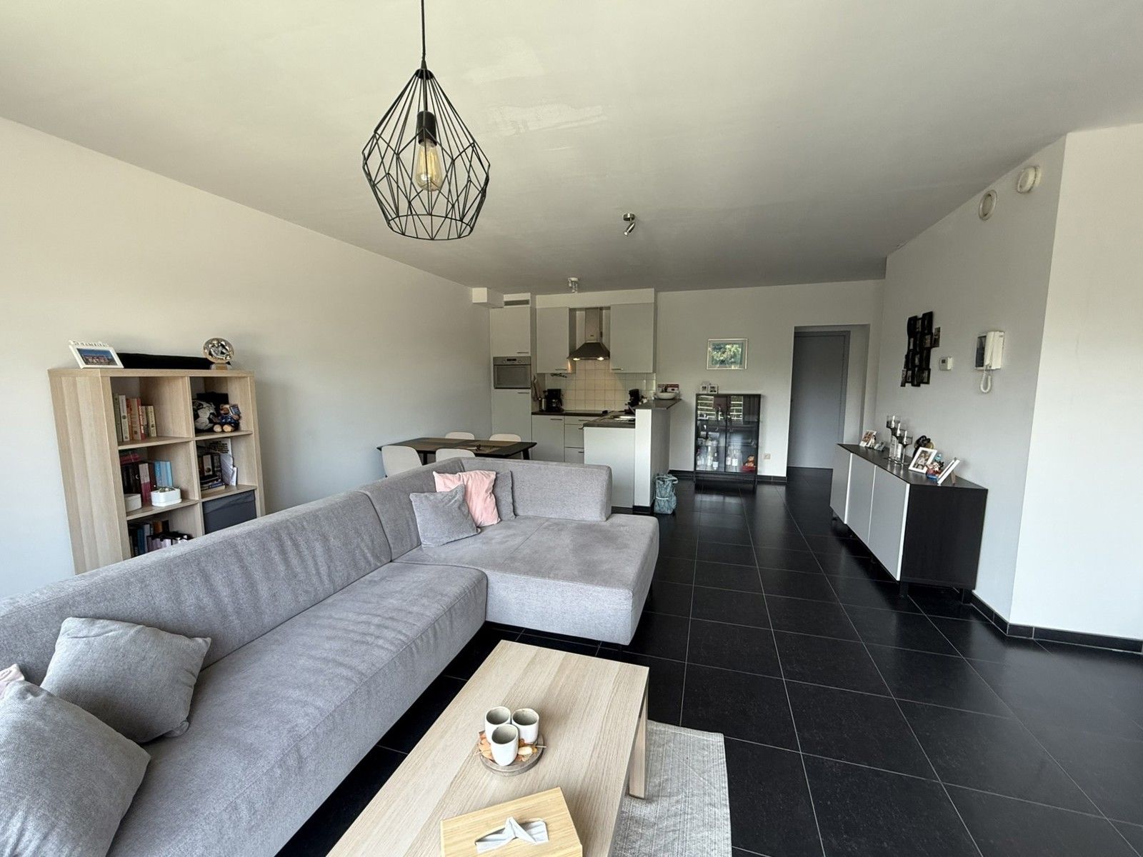 Appartement met terras en autostaanplaats  foto 8
