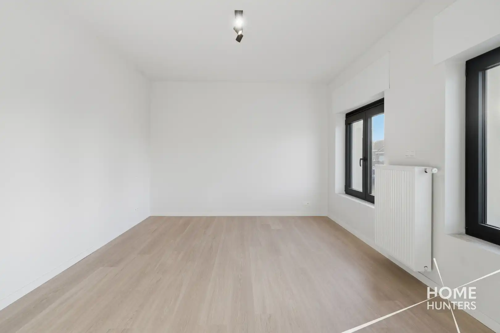 Volledig vernieuwde woning anno 2026 met 4 slaapkamers, prachtige tuin en garage foto 20