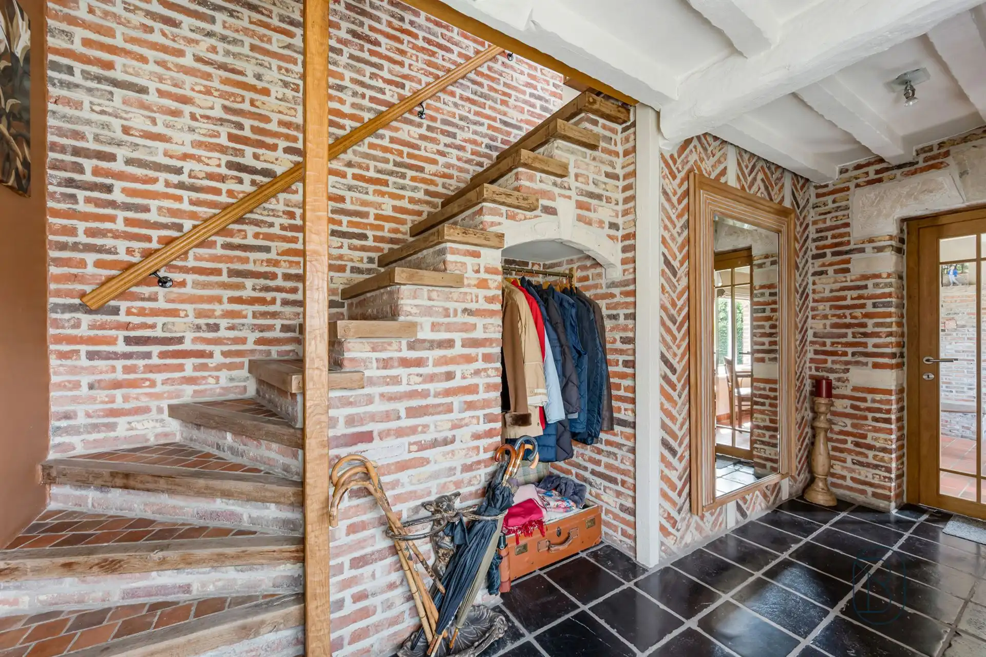 Charmante villa met tuin, garage en tal van mogelijkheden foto 14