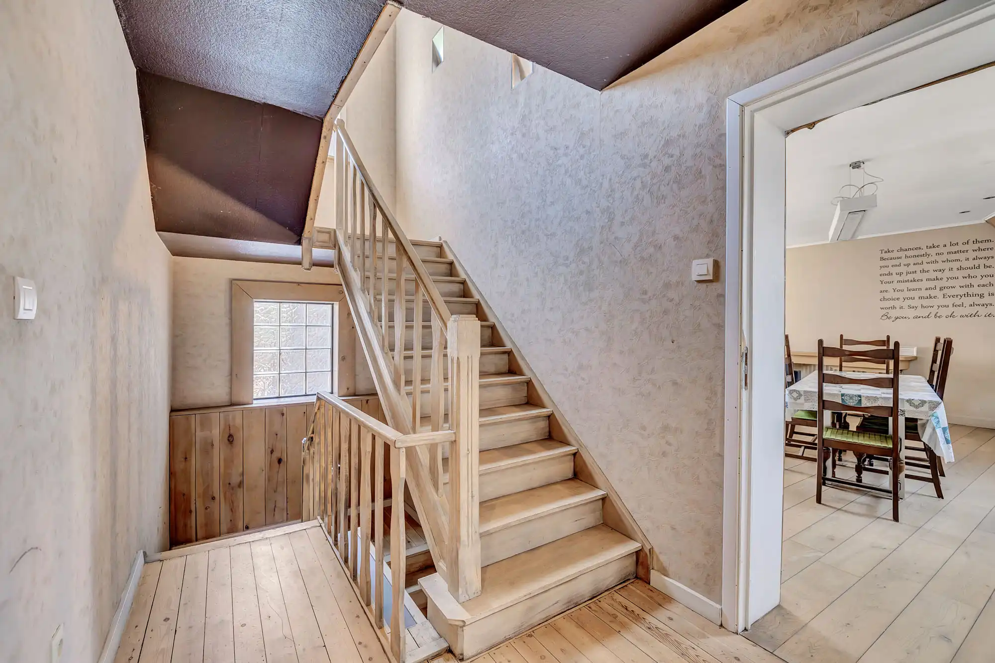 Instapklaar triplex of opbrengsteigendom met 4 slpks 2 badk foto 17