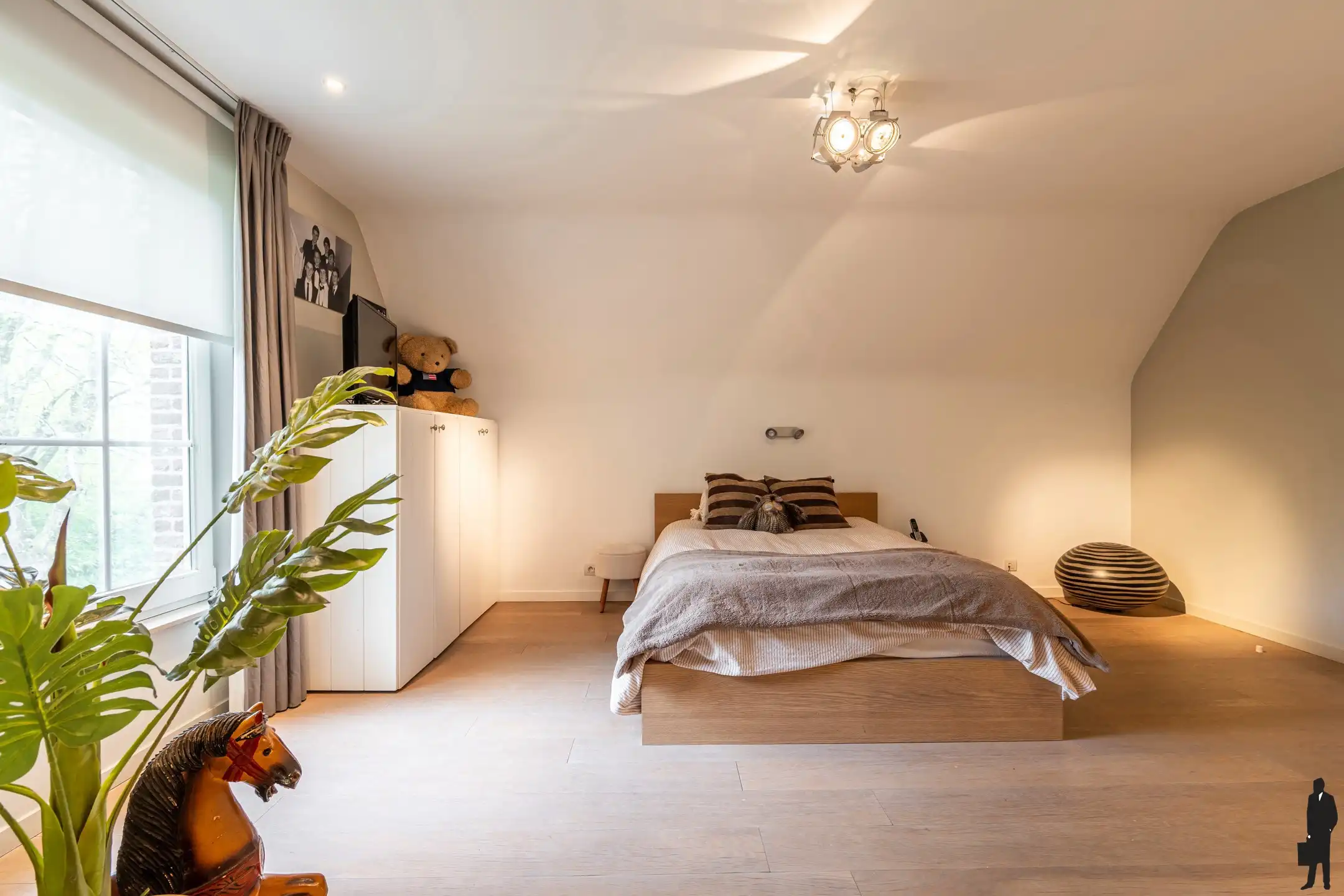 Exclusieve villa met zwembad in doodlopende straat foto 16