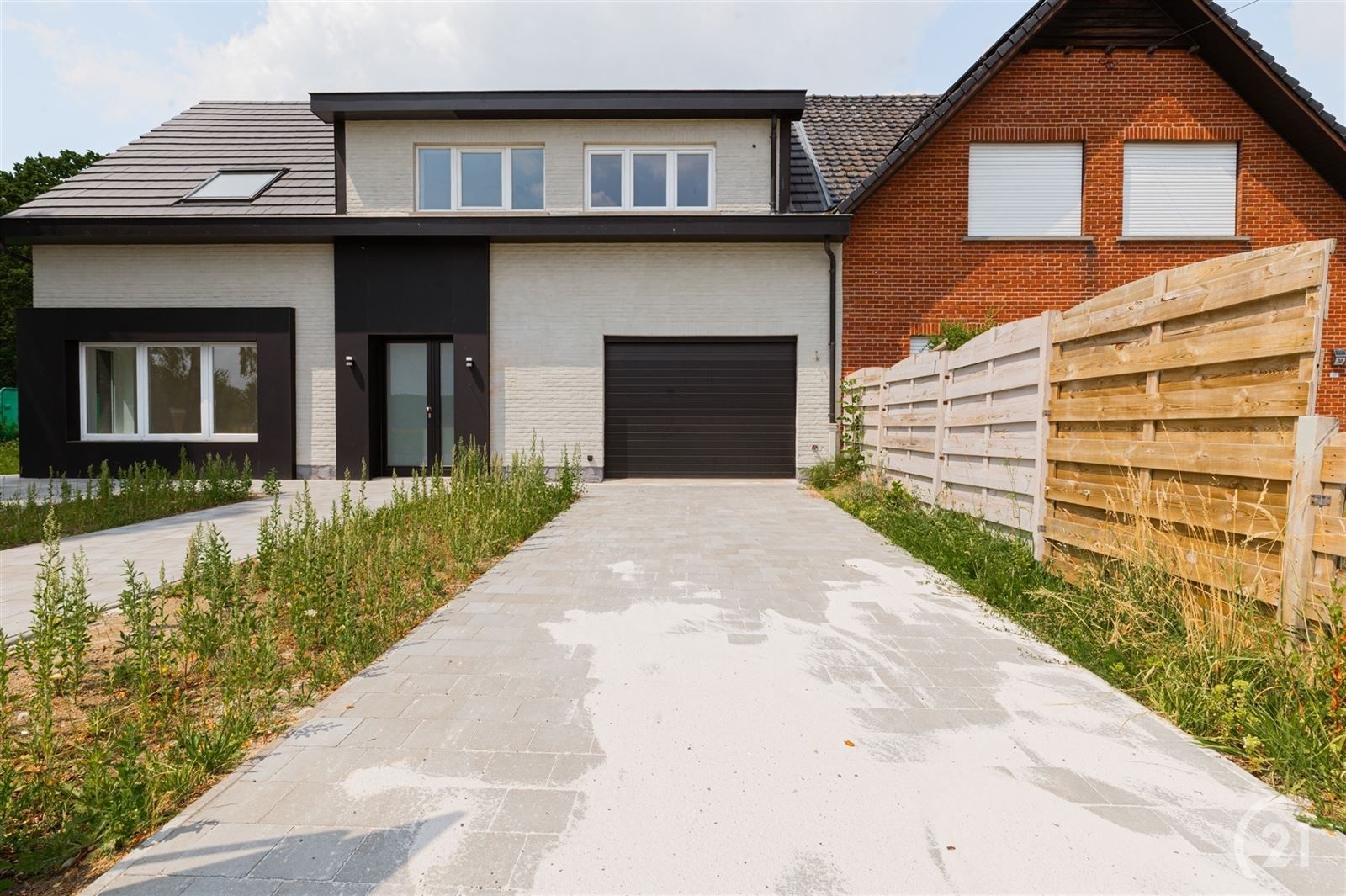 Magnifiek gerenoveerde woning met bijgebouw en parkeergelegenheid foto 33