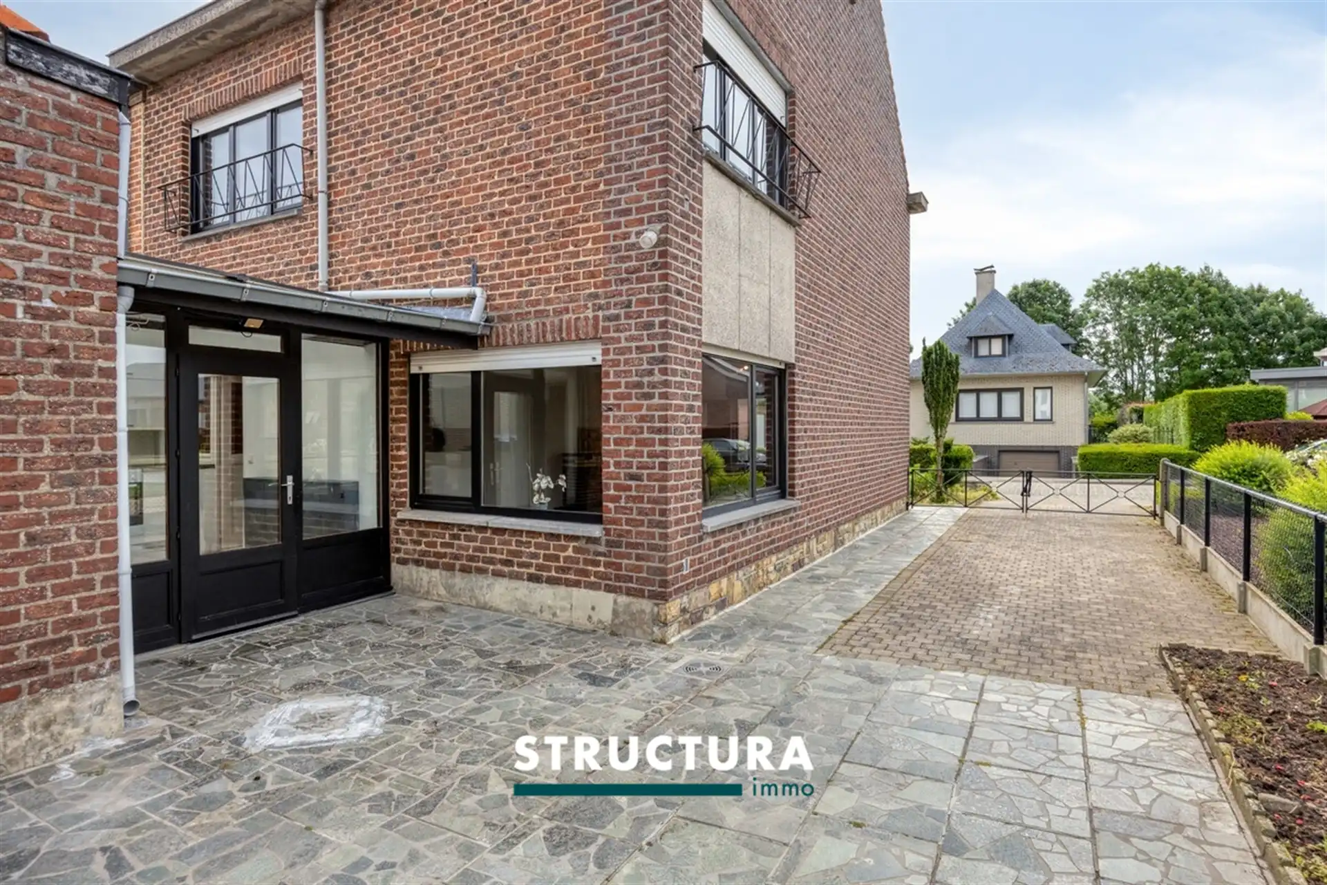 Gezinswoning met potentieel en 4 slaapkamers nabij het centrum foto 18