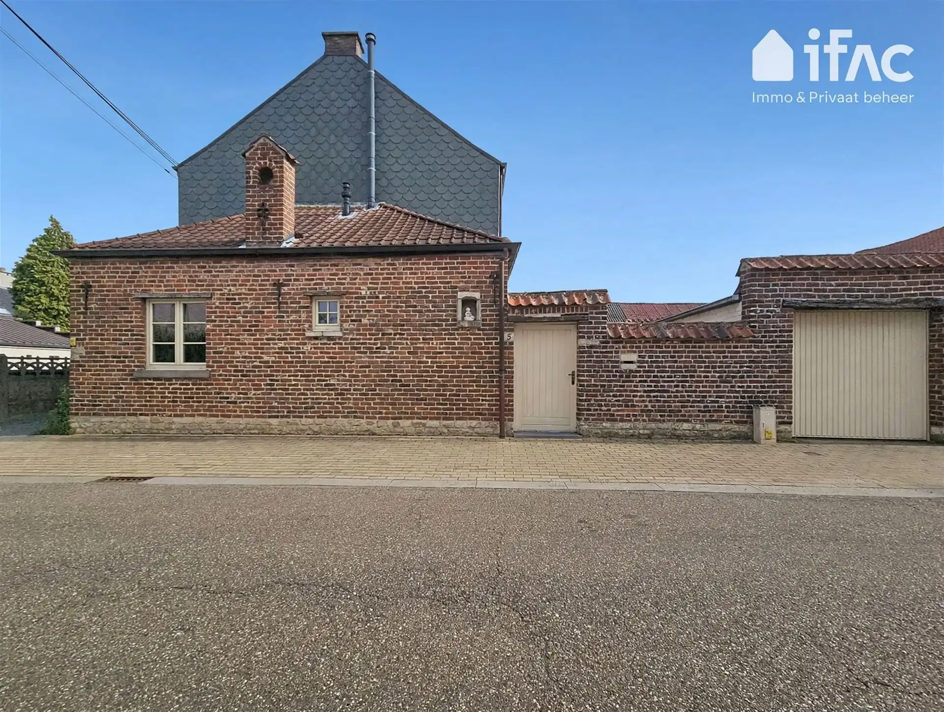 Karaktervolle woning met leuk terras en garagebox foto 20
