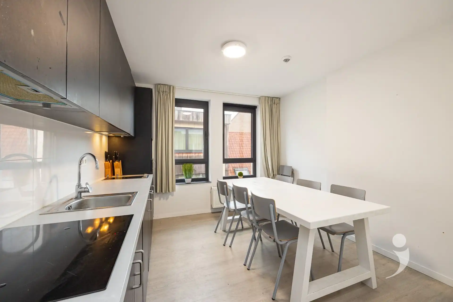 Instapklare studentenkamer in volledig gerenoveerd gebouw  foto 8