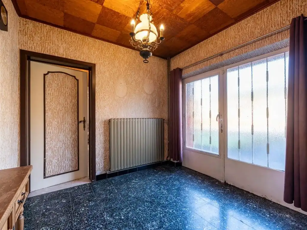 Te renoveren vrijstaande woning met 4 slaapkamers foto 13