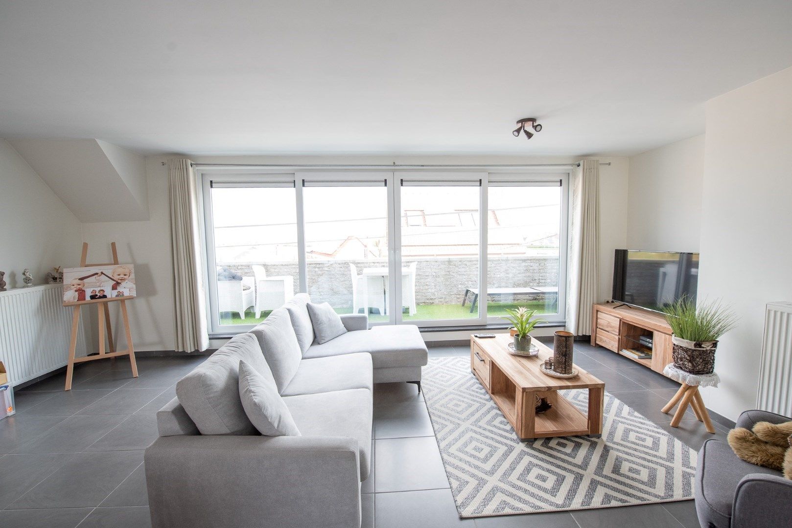 "Stijlvol DUPLEX appartement met garage te Waregem" foto 3