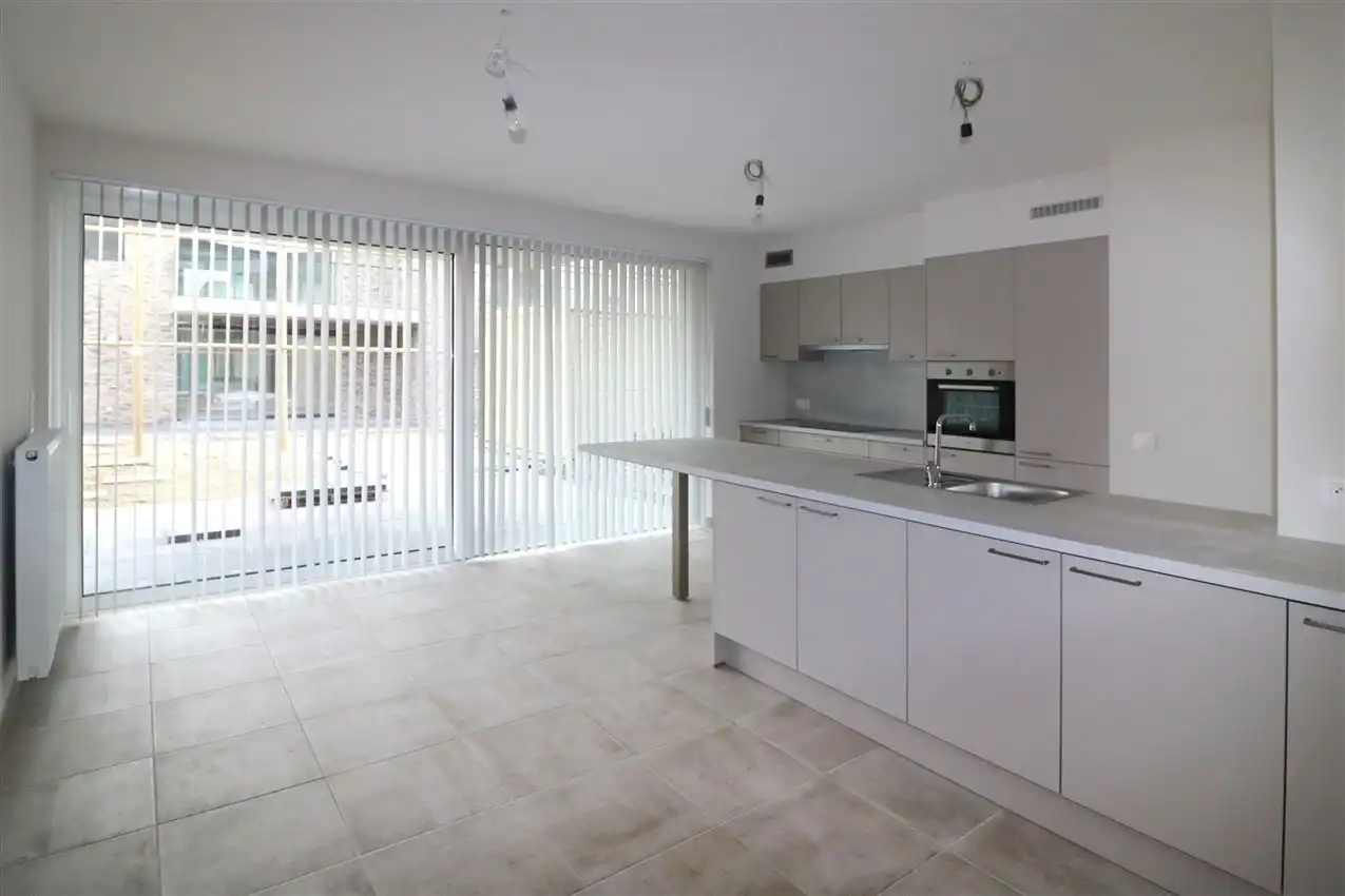 Gelijkvloers appartement, 2 slpk., autostaanplaats foto 9