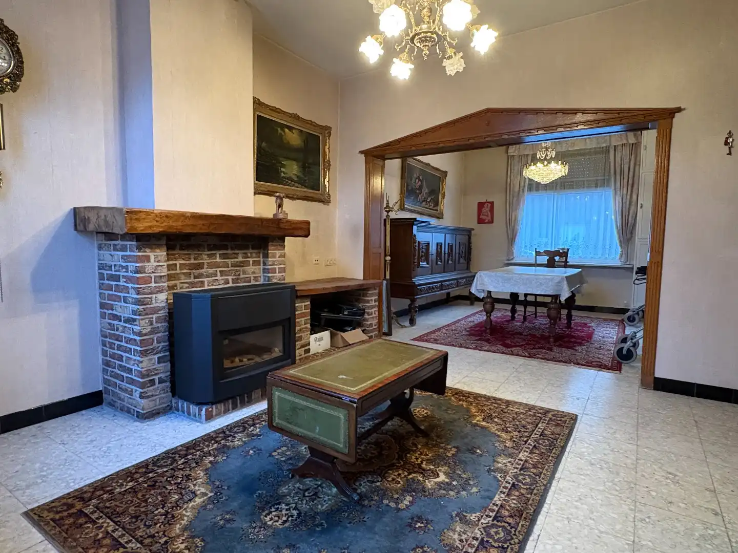 Te renoveren woning te koop in Harelbeke met uitweg.  foto 3