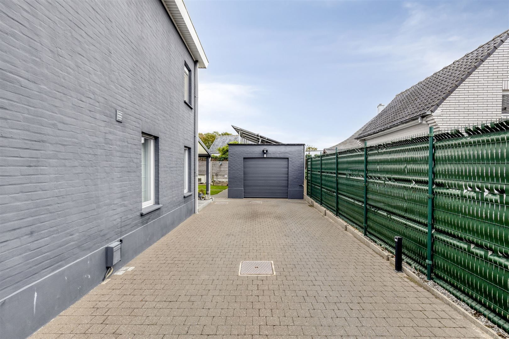 Verzorgde woning met 3 slpk en garage foto 21