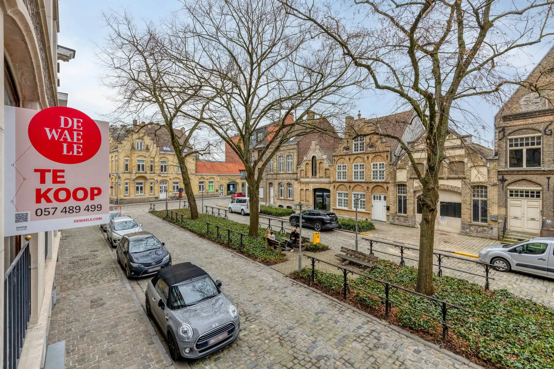 Appartement te koop met 3 slaapkamers op de Veemarkt in Ieper  foto 2