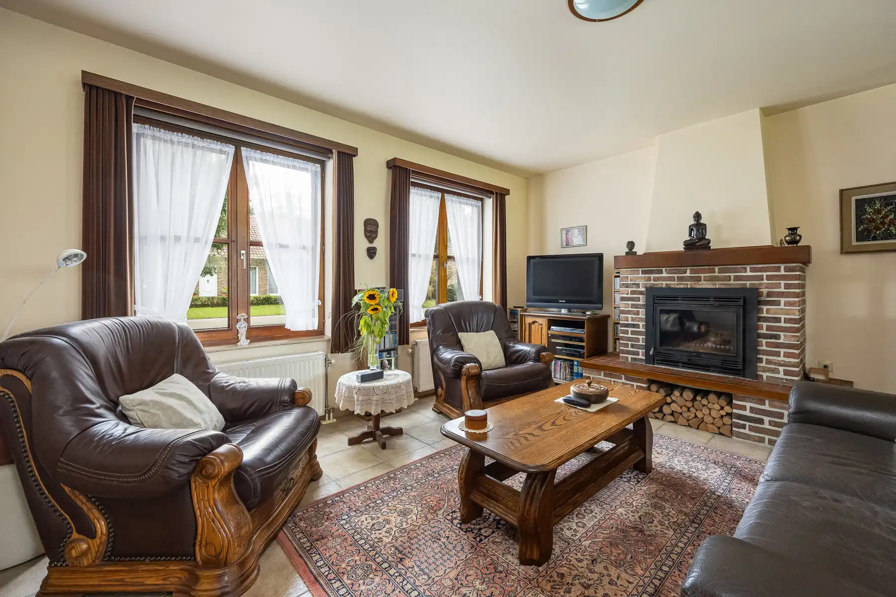Degelijke villa op ca. 810 m²  vlakbij het centrum. foto 4