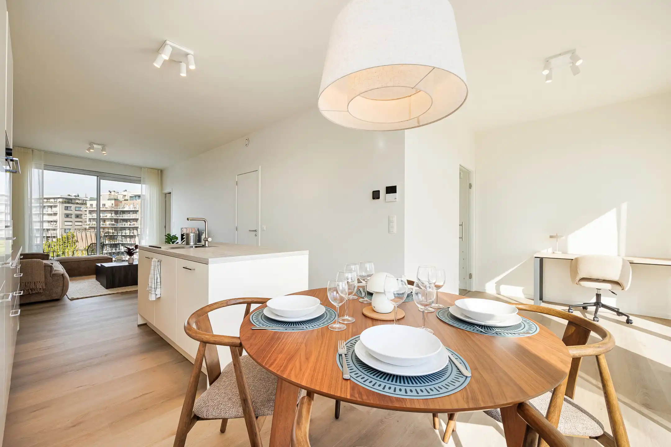 Luxueus gemeubeld penthouse met 2 zonnige terrassen foto 4