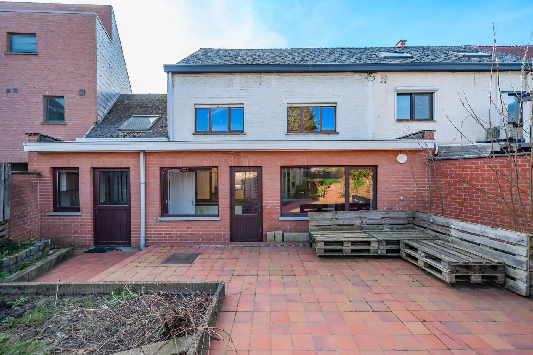 Grote woning in de dorpskern van Meerbeek foto 22