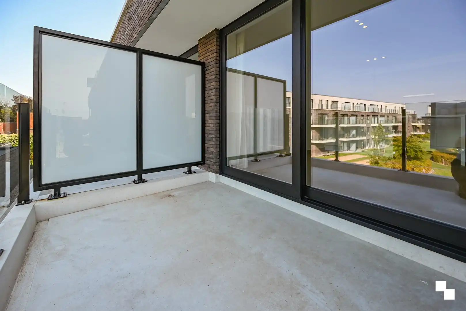 Nieuwbouwappartement met twee slaapkamers in hartje Emelgem foto 14