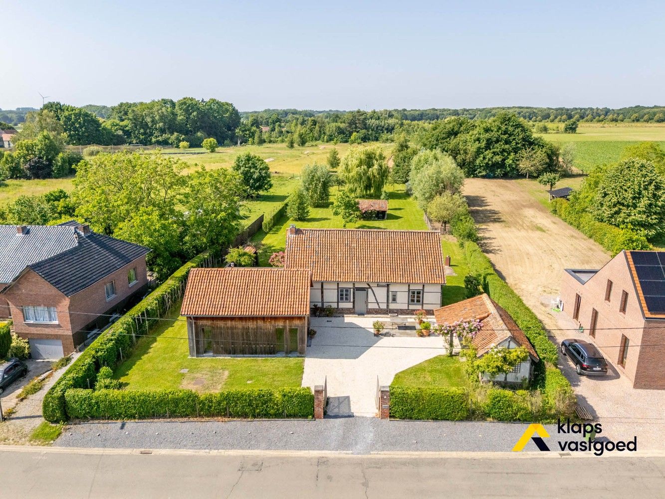 Exclusieve vakwerkhoeve op schitterend perceel van 33 are. foto 12