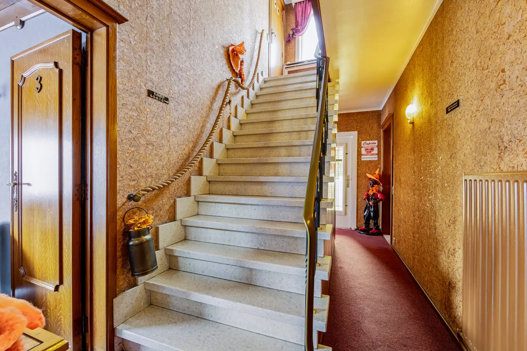 WONING MET 9 KAMERS en 9 BADKAMERS foto 22