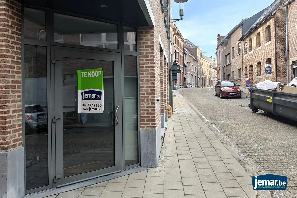 Op te frissen handelspand op top locatie in het centrum van Borgloon foto 2