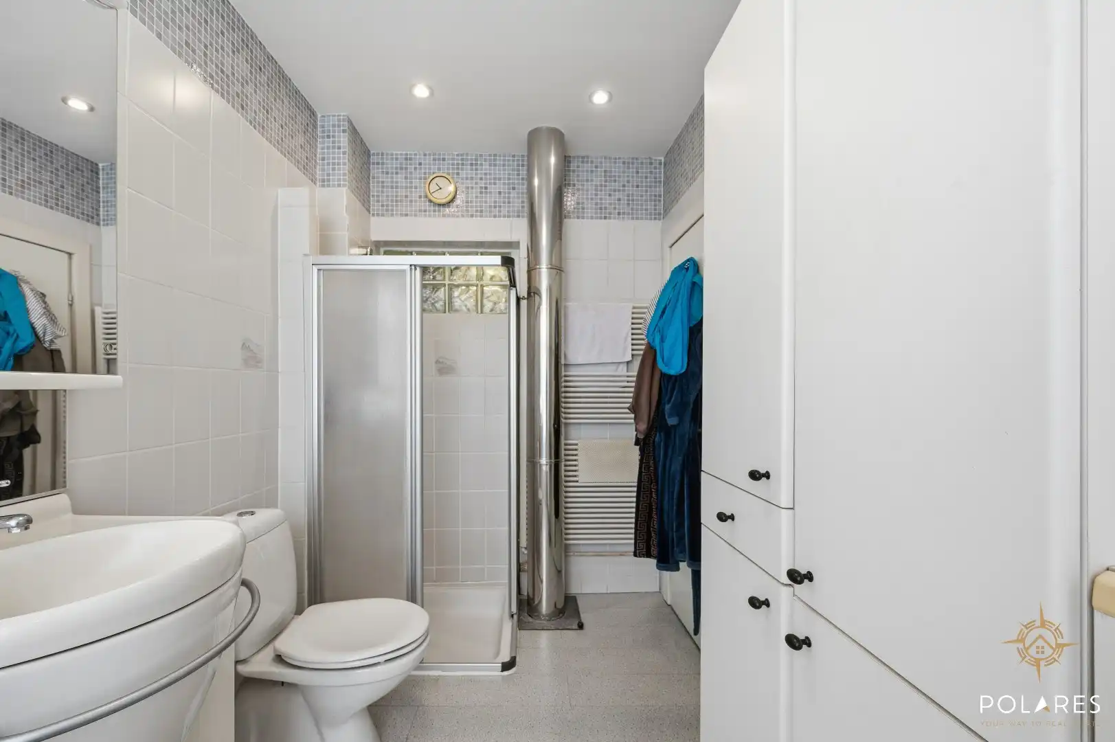Ruime woning met 4 slaapkamers op toplocatie foto 18