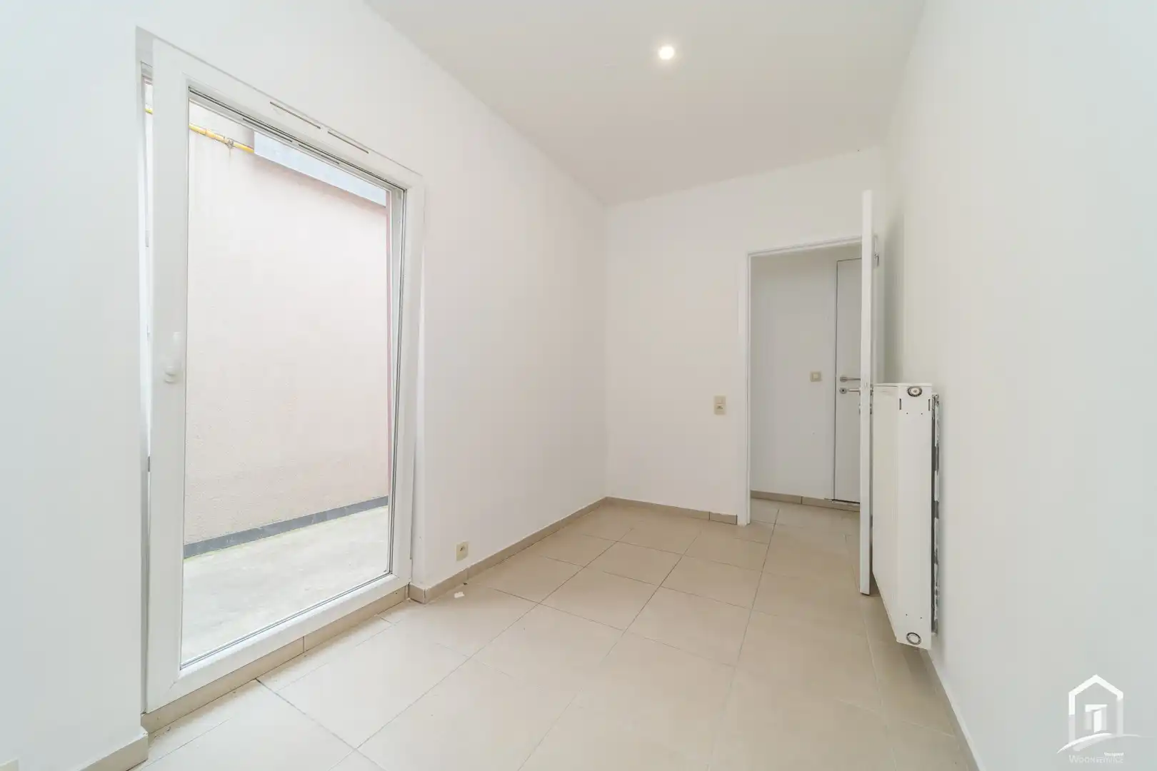 UNIEKE INVESTERING: 2 INSTAPKLARE GELIJKVLOERSE APPARTEMENTEN MET TERRAS EN STAANPLAATS foto 25