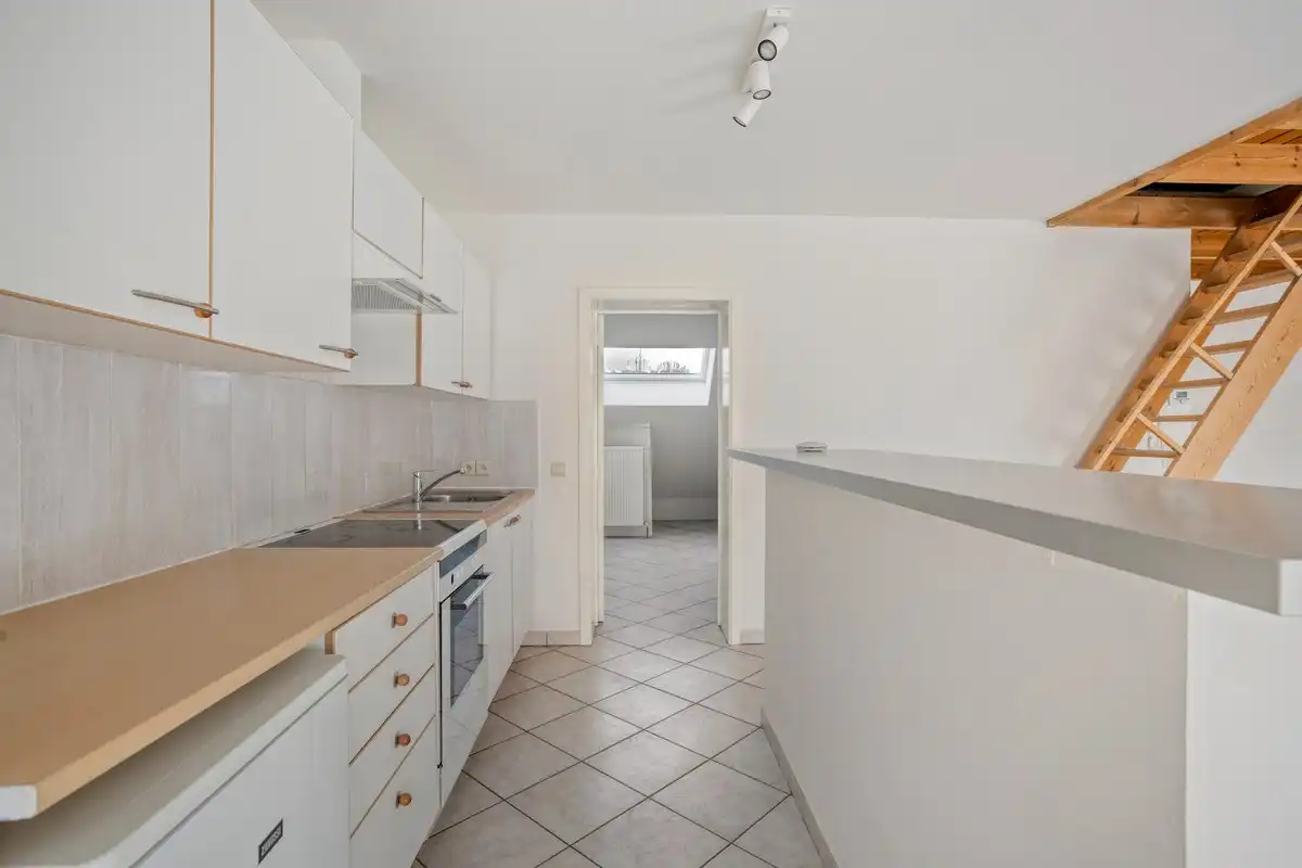 Lichtrijk appartement  in het centrum van Lennik foto 6