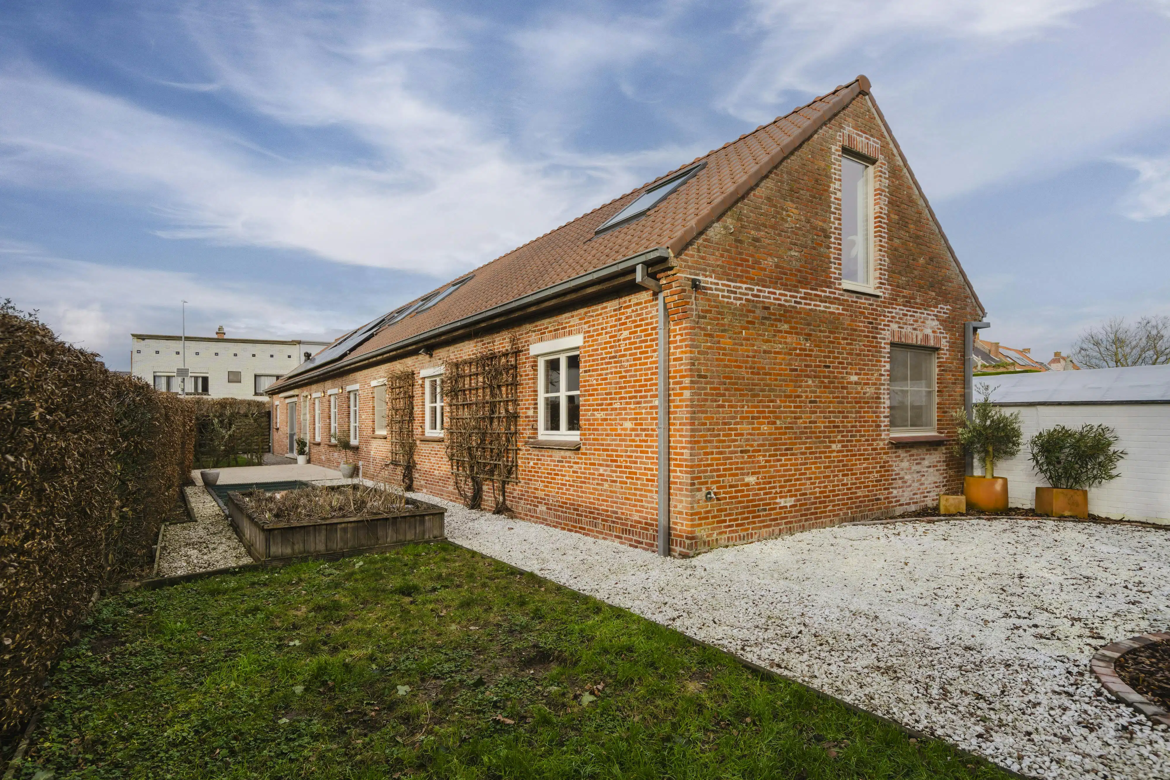 Instapklare halfopen bebouwing met 4 slk op 661m² in Wevelgem! foto 21