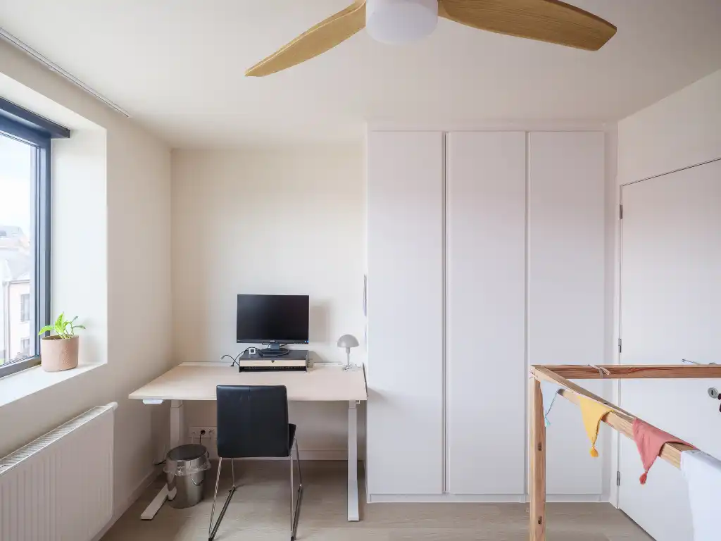 Karaktervol gerenoveerde gezinswoning met o.m. vier slaapkamers en twee badkamers foto 20