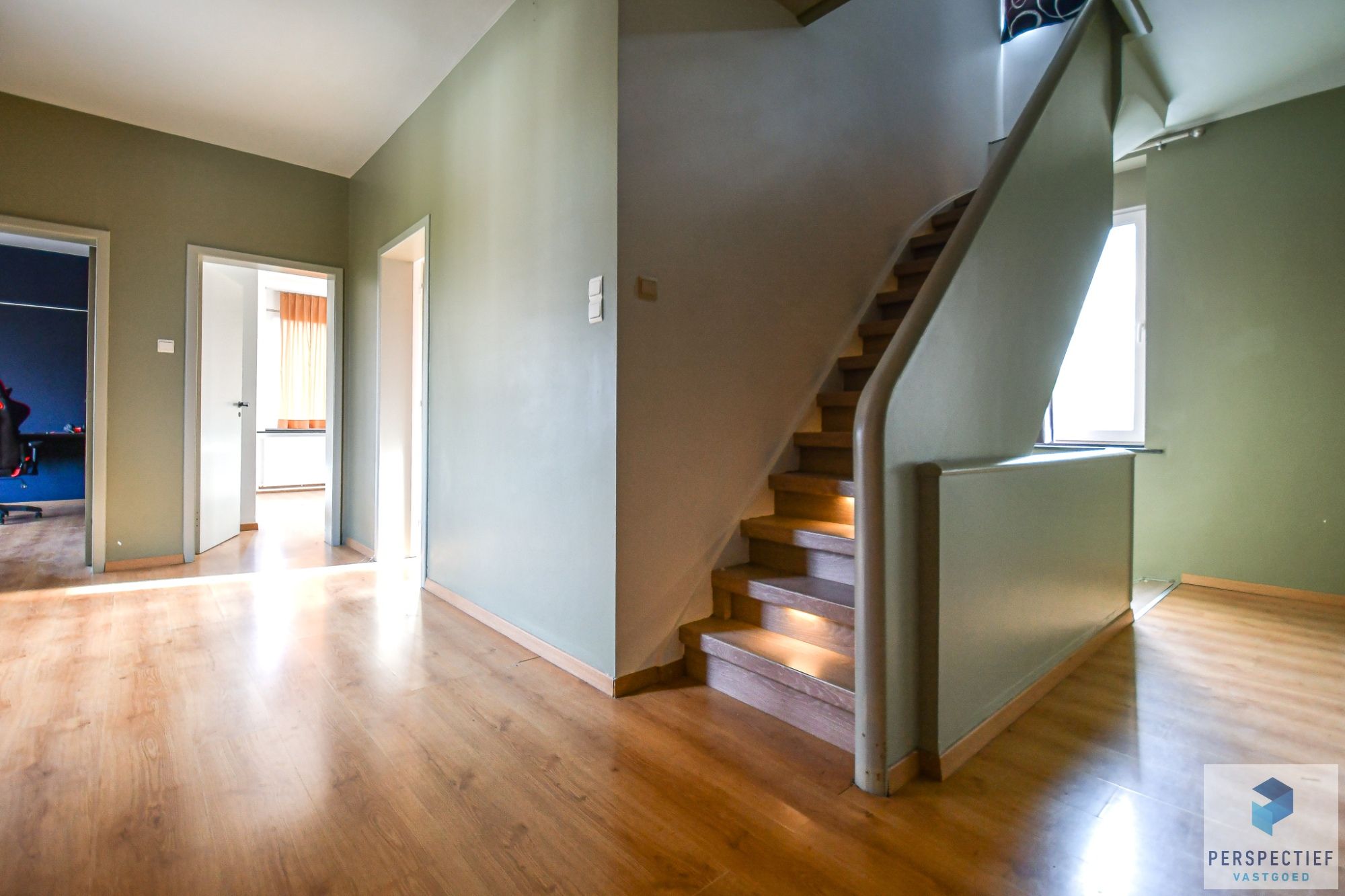 Karaktervolle villa met 5 slpk en atelier op 2291m² te Rollegem foto 16