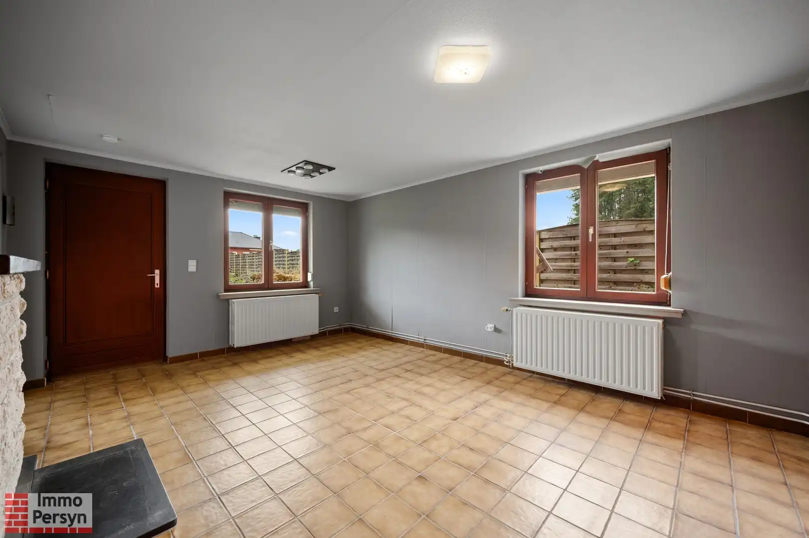 Vrijstaande bungalow met bijgebouw op een riant perceel foto 28